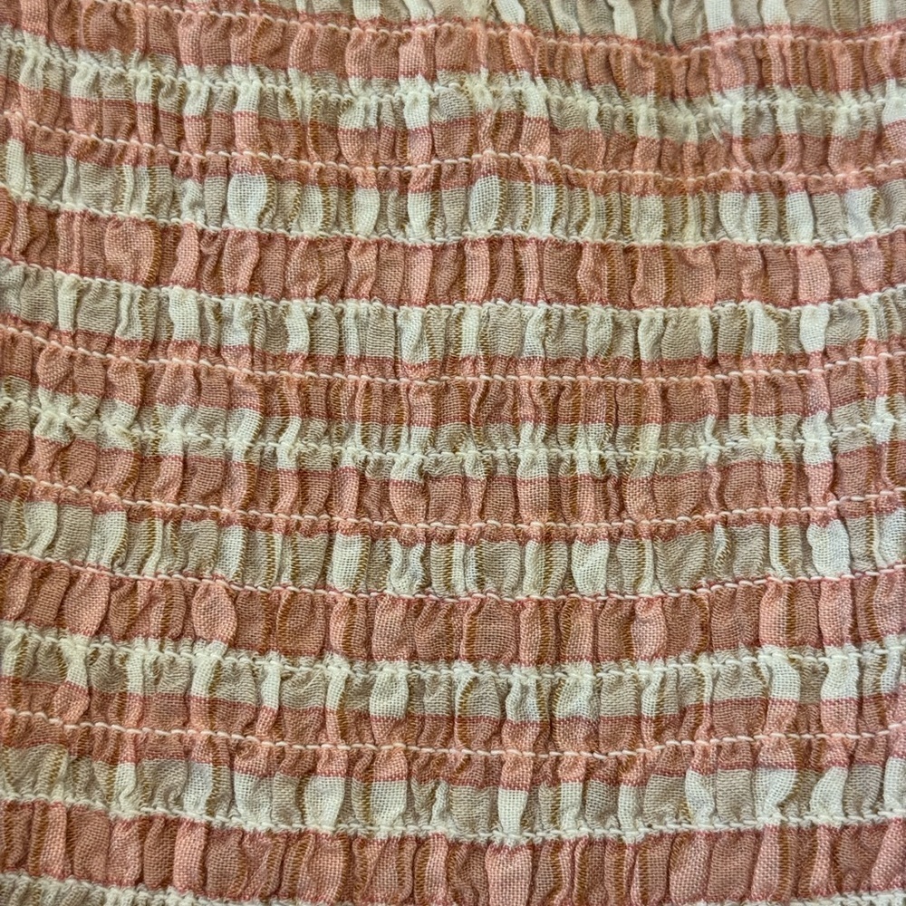 Old Navy Smocked Puff Sleeve Babydoll Top - Picture 7 of 10